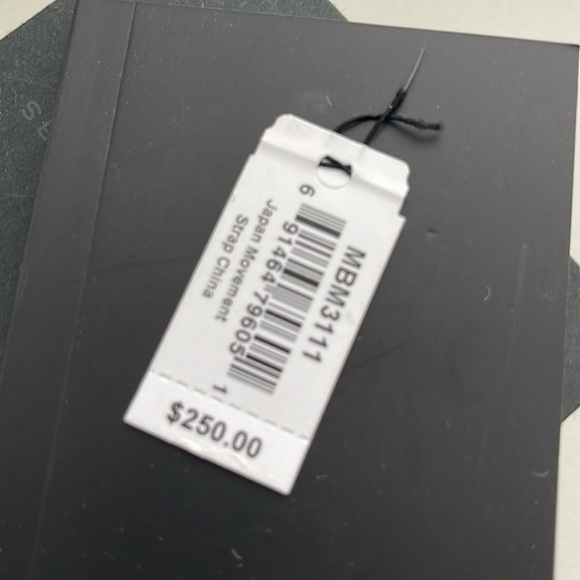 Gold Marc Jacob’s watch - Picture 2 of 3